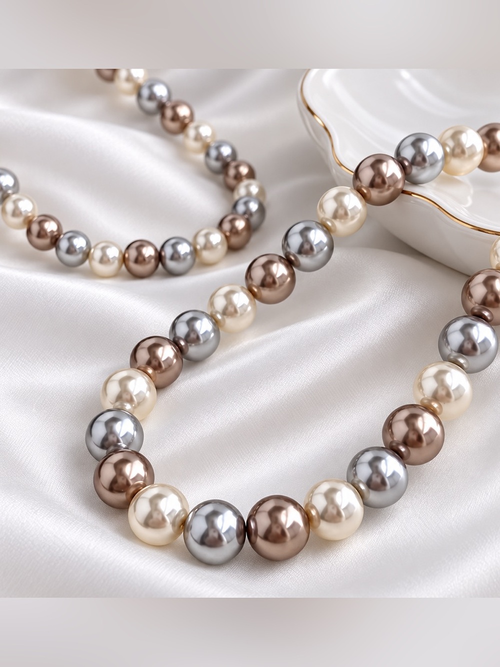 Classic Tri-Tone Pearl Necklace - Cream, Silver & Brown